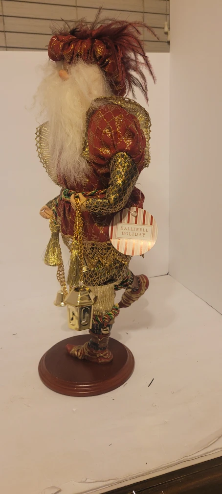 Halliwell Holiday Santa Figurine - 19 inches - photo 2