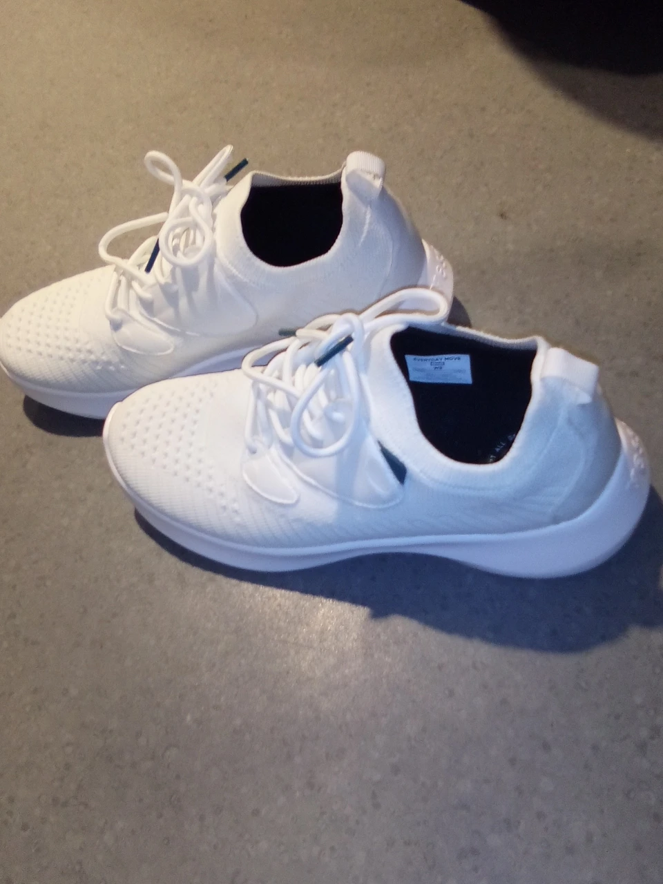 ***3 PAIRS(LEFT)-"VESSE"  RUNNERS***