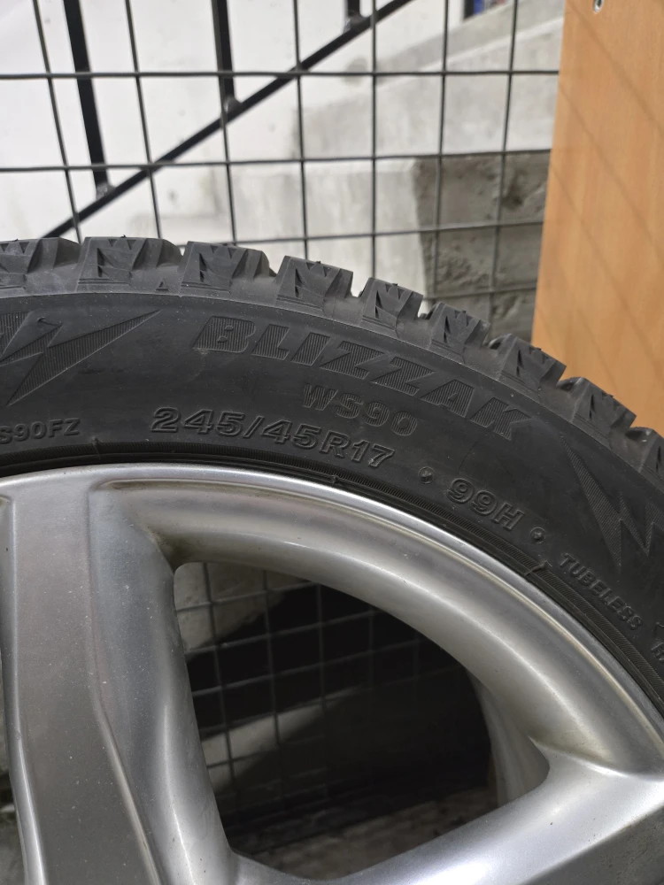 Set of Bridgestone Blizzak WS90 245/45R17 Winter Tires on Rims - photo 2