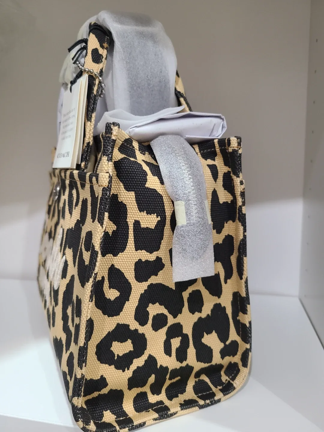 Coach Leopard Print Canvas Tote 26 image indicator(2)