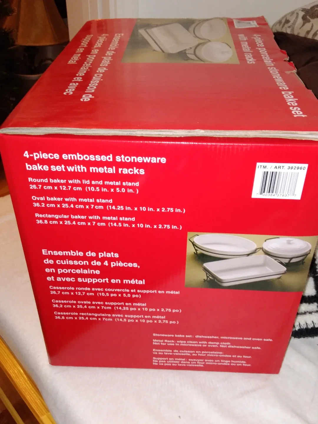 BRAND NEW, 4 pc embossed stoneware bake set image indicator(2)