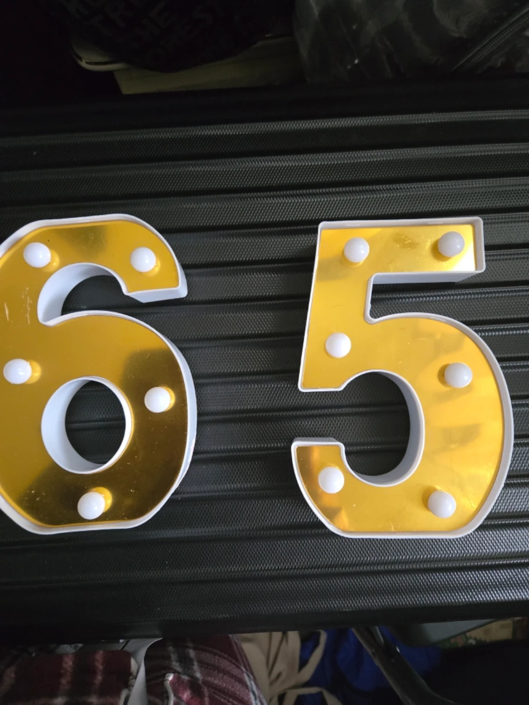 Party Decoration Light Up Numbers 5 & 6 - photo 2