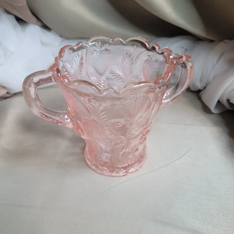 Fenton Vintage Pink Depression Glass Strawberry Double Handle... image indicator(8)