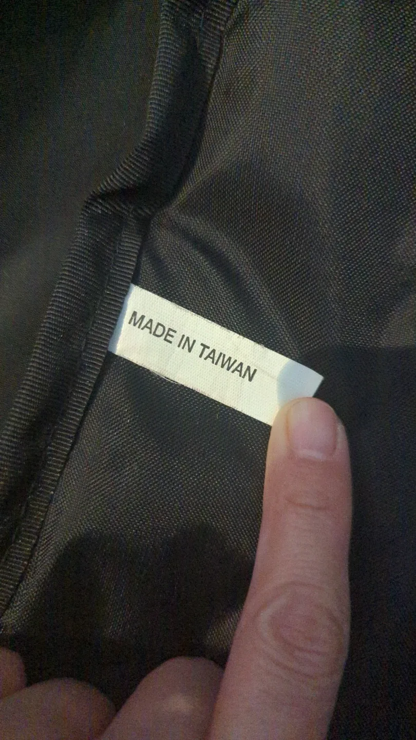 Yonex Badminton Racquet Bag image indicator(3)