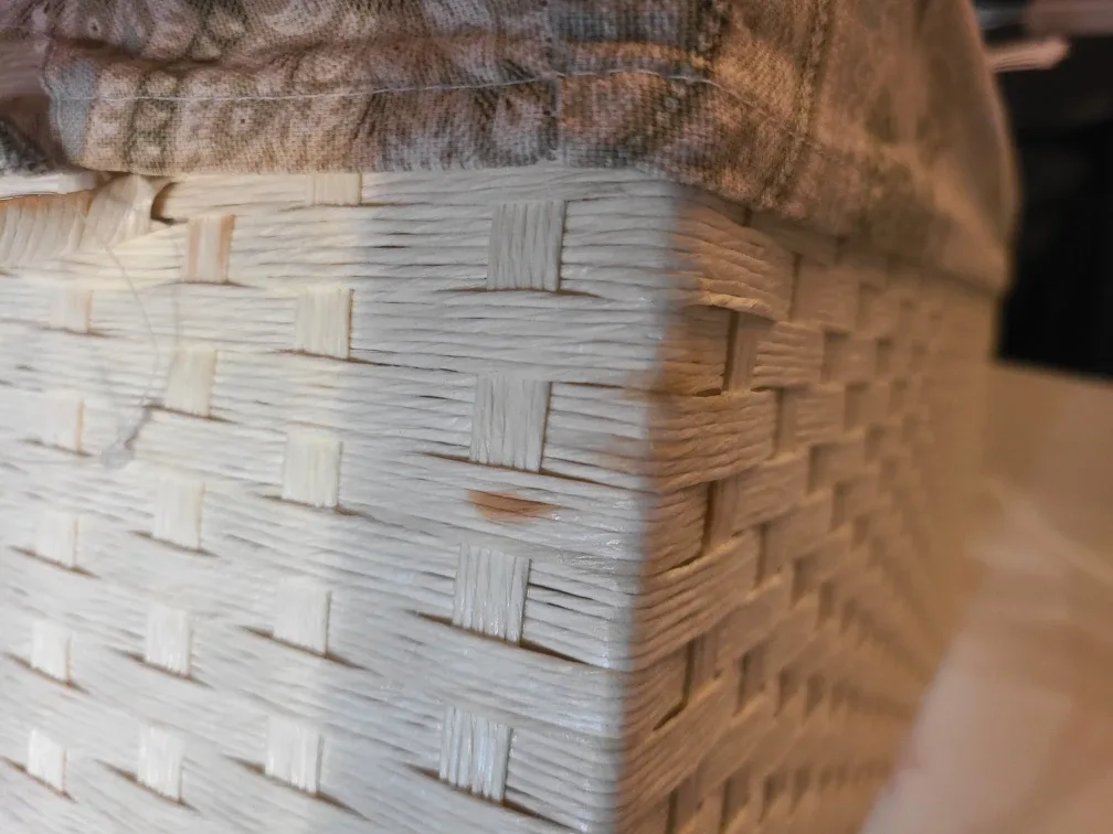 Wicker Storage Basket with Fabric Liner image indicator(4)