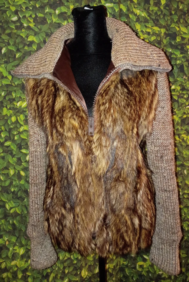 Vintage Raccoon Fur & Knit Zip-Up Jacket Sz M - photo 3