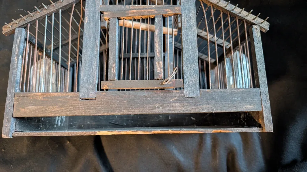 Vintage Wooden Bird Cage image indicator(8)