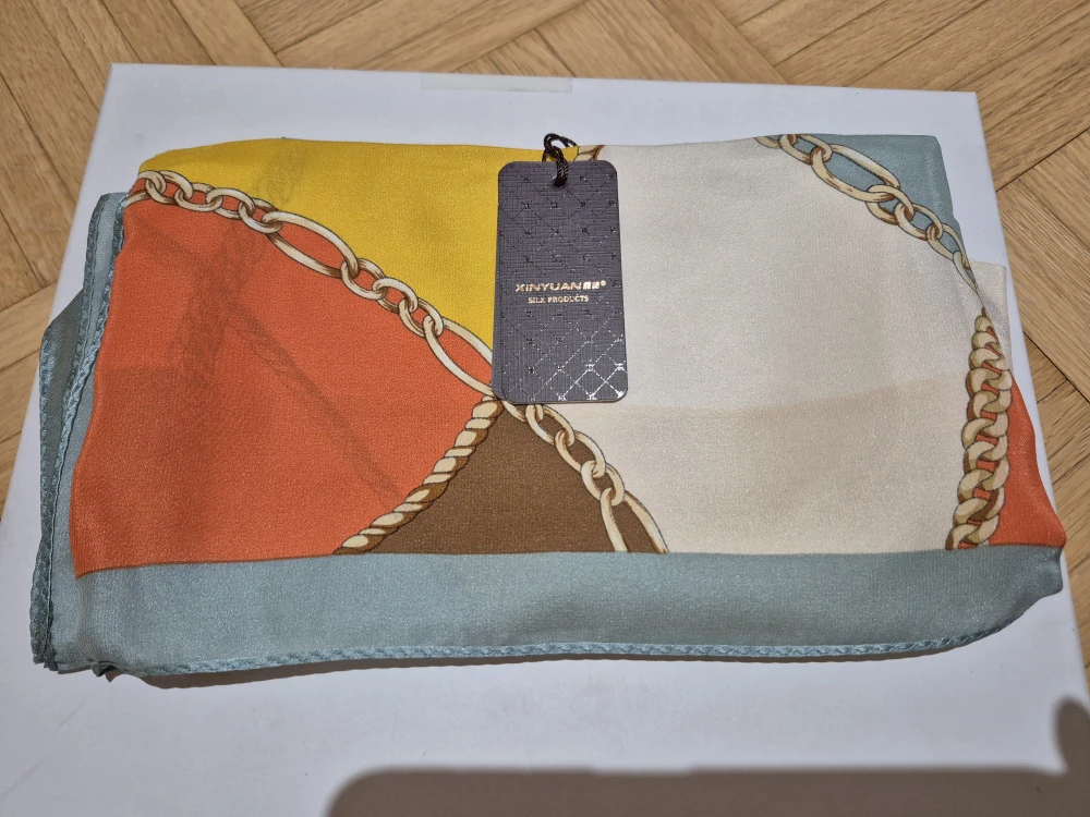 Xinyuan Silk Scarf - New with Tag - photo 2