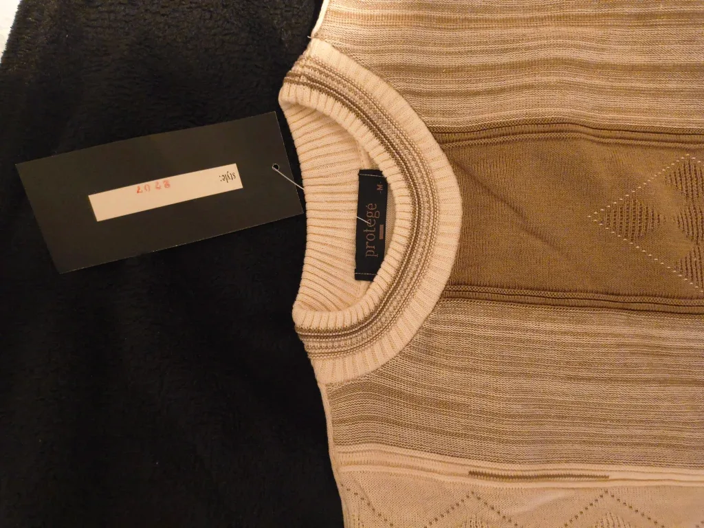 Vintage 96 Collection Sweater - Large image indicator(6)