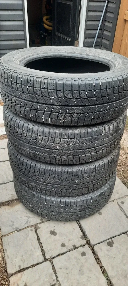 4 Michelin winter tires 195 60 16