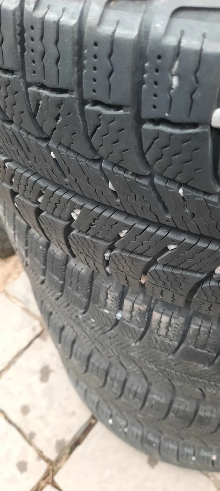 4 Michelin winter tires 195 60 16 - photo 3