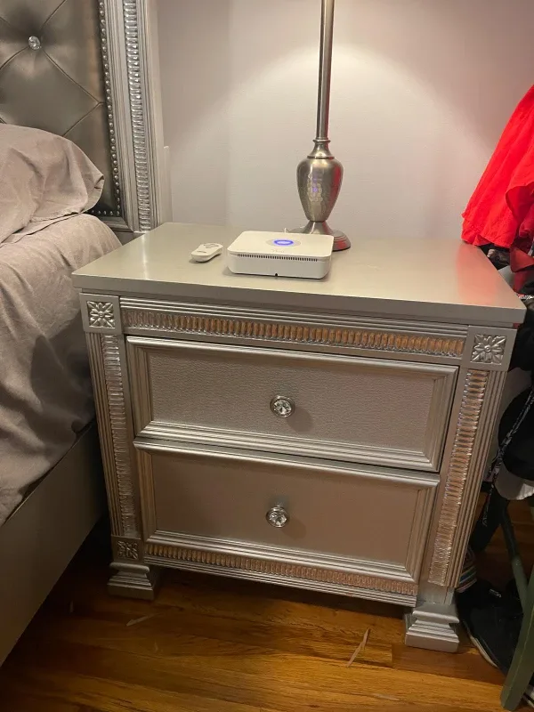 Bedroom Set - Bed, Nightstand, Dresser, Mirror image indicator(4)