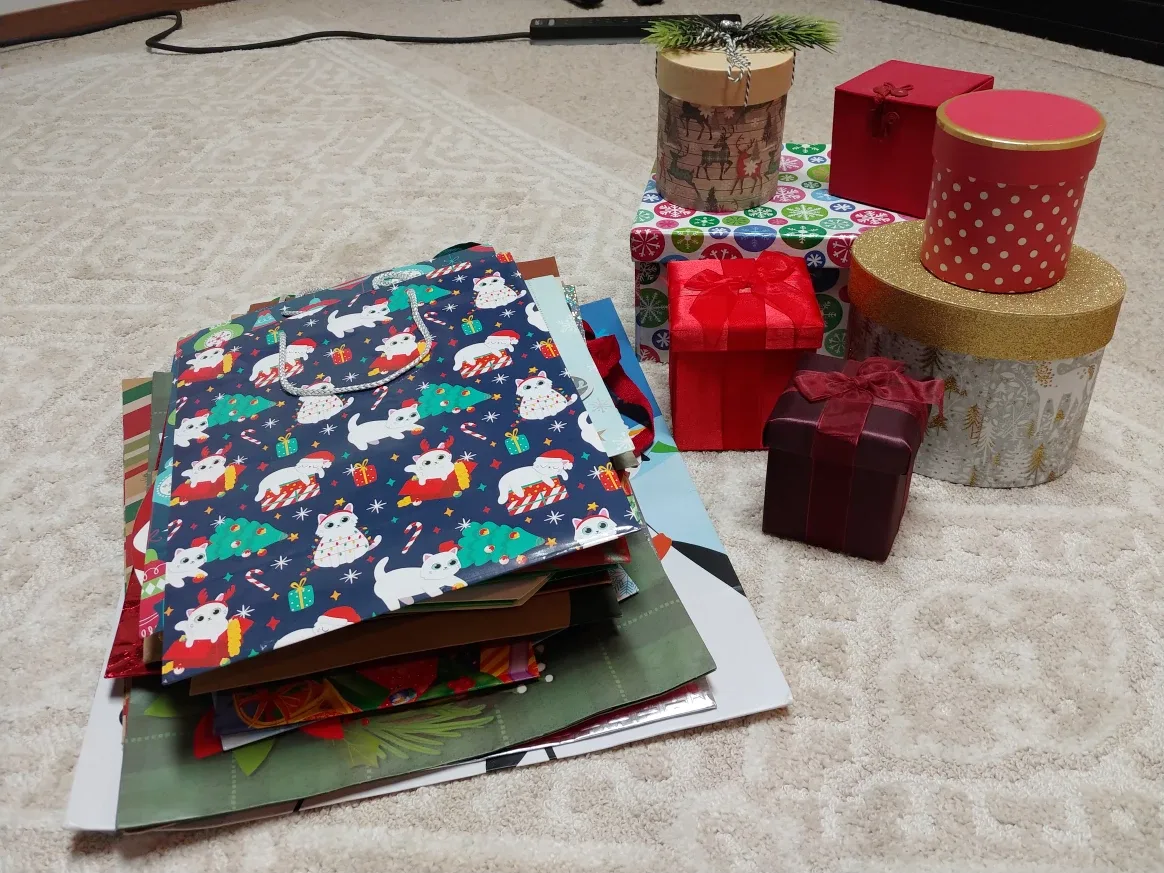 Christmas Gift Boxes and Gift Bags