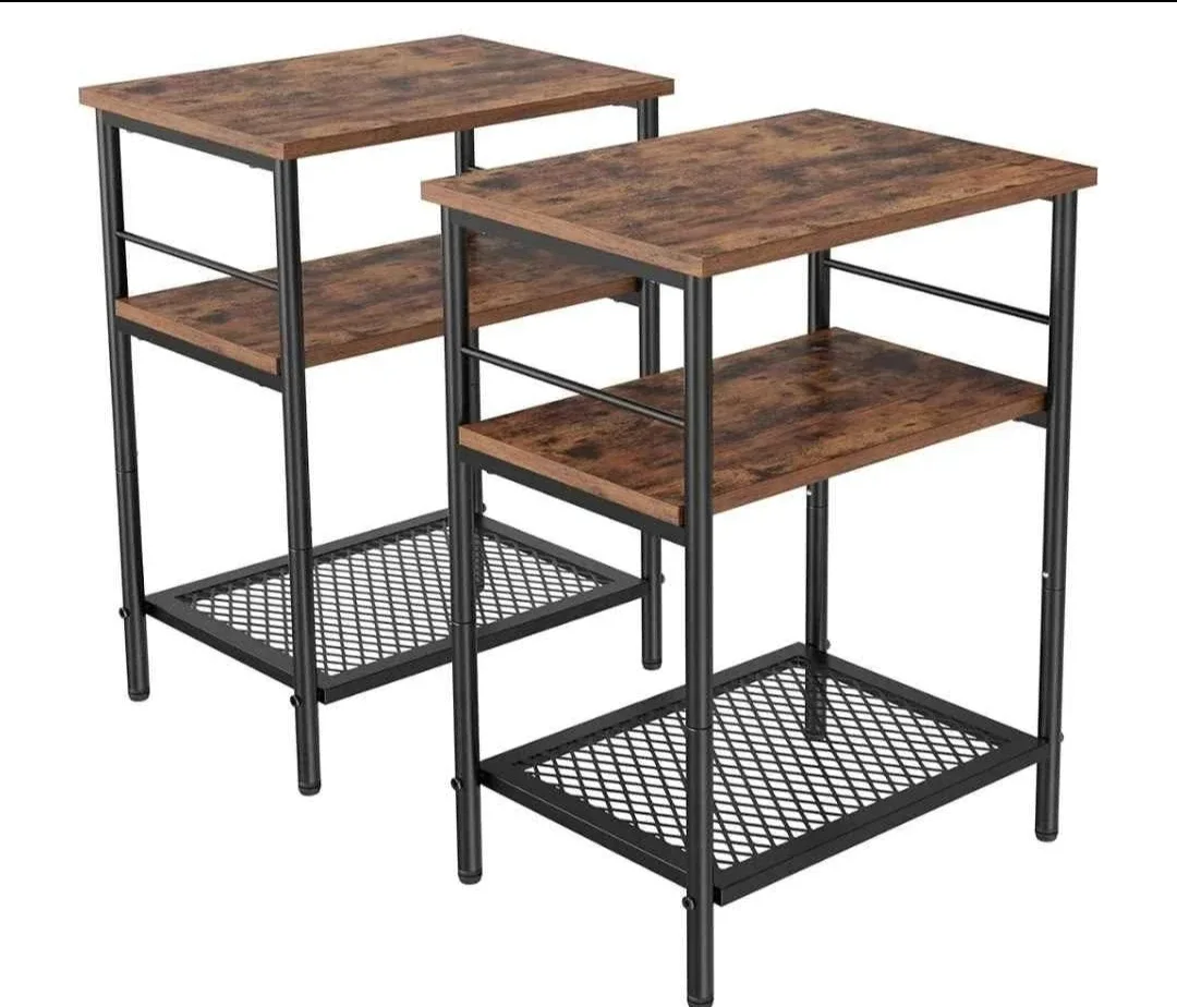 Set of 2 Brown End Tables