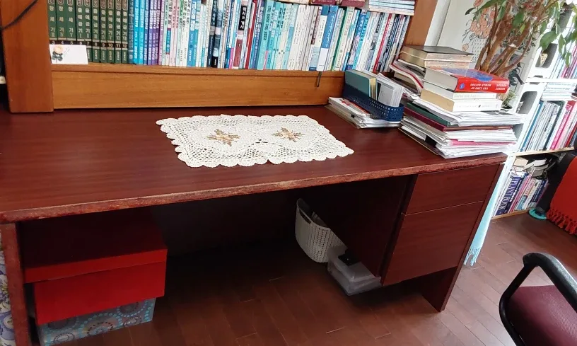 FREE ---Strong and firm office desk & chair