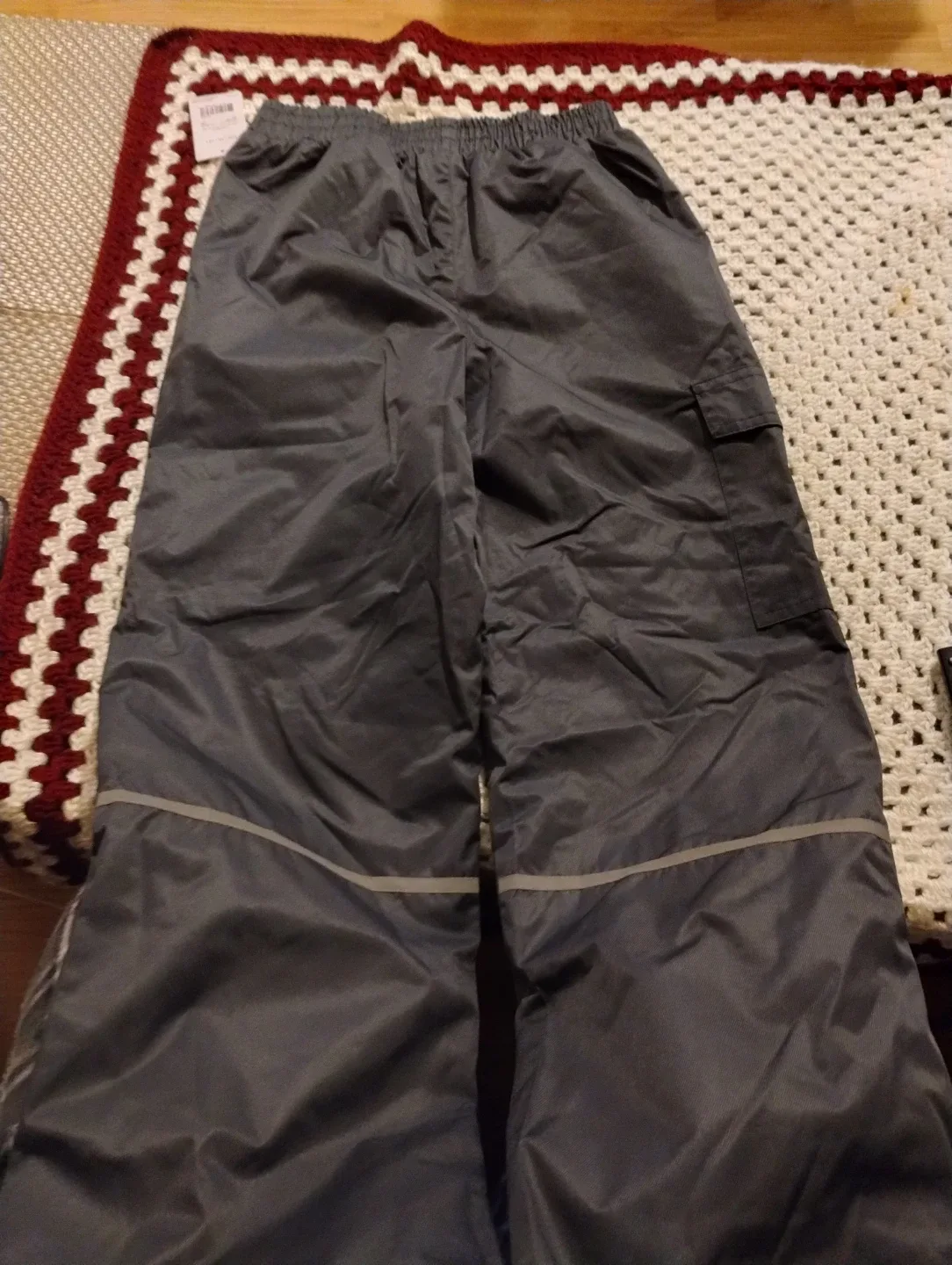 New George L/G (10-12) Grey Snowpants image indicator(4)