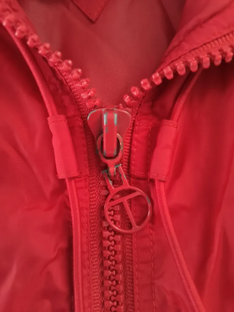 Tommy Hilfiger Red Windbreaker Jacket 2000s? image indicator(4)