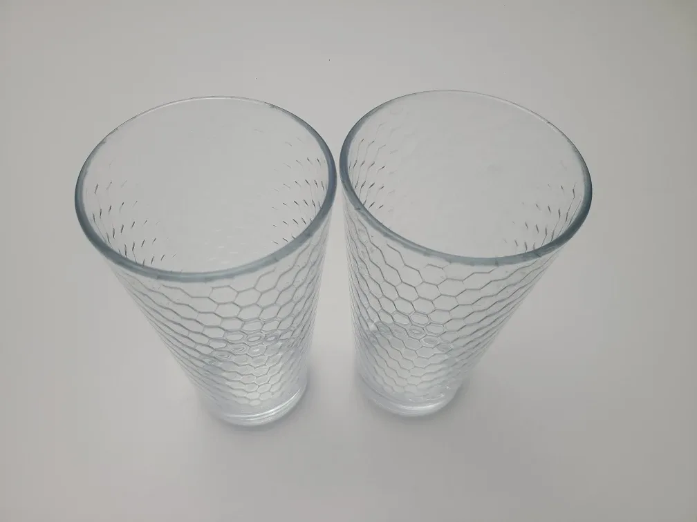 Set of 2 Clear Textured Glasses image indicator(4)