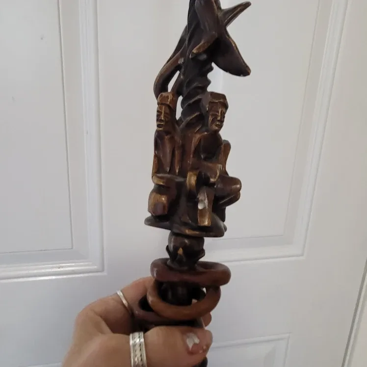 Authentic Hand Carved Walking Stick from Zimbabwe image indicator(4)