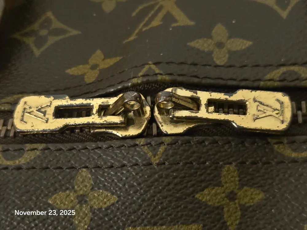 Vintage, Authentic Louis Vuitton 55 Keepall Travel Bag image indicator(5)