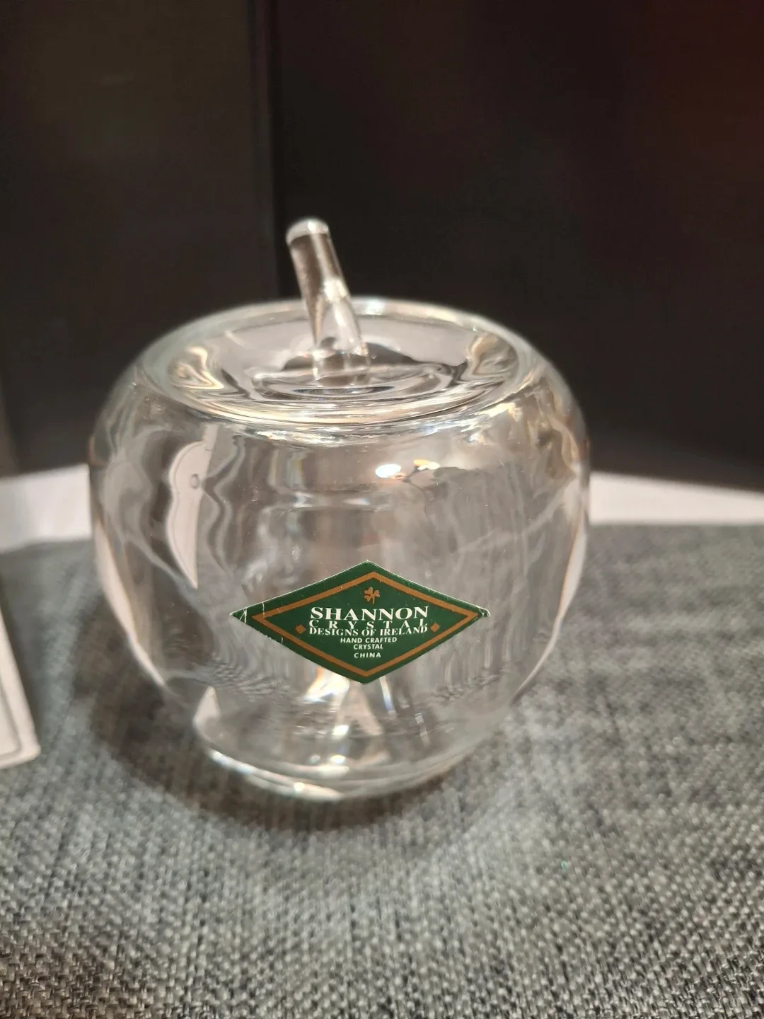 Shannon Crystal Apple Box thumbnail