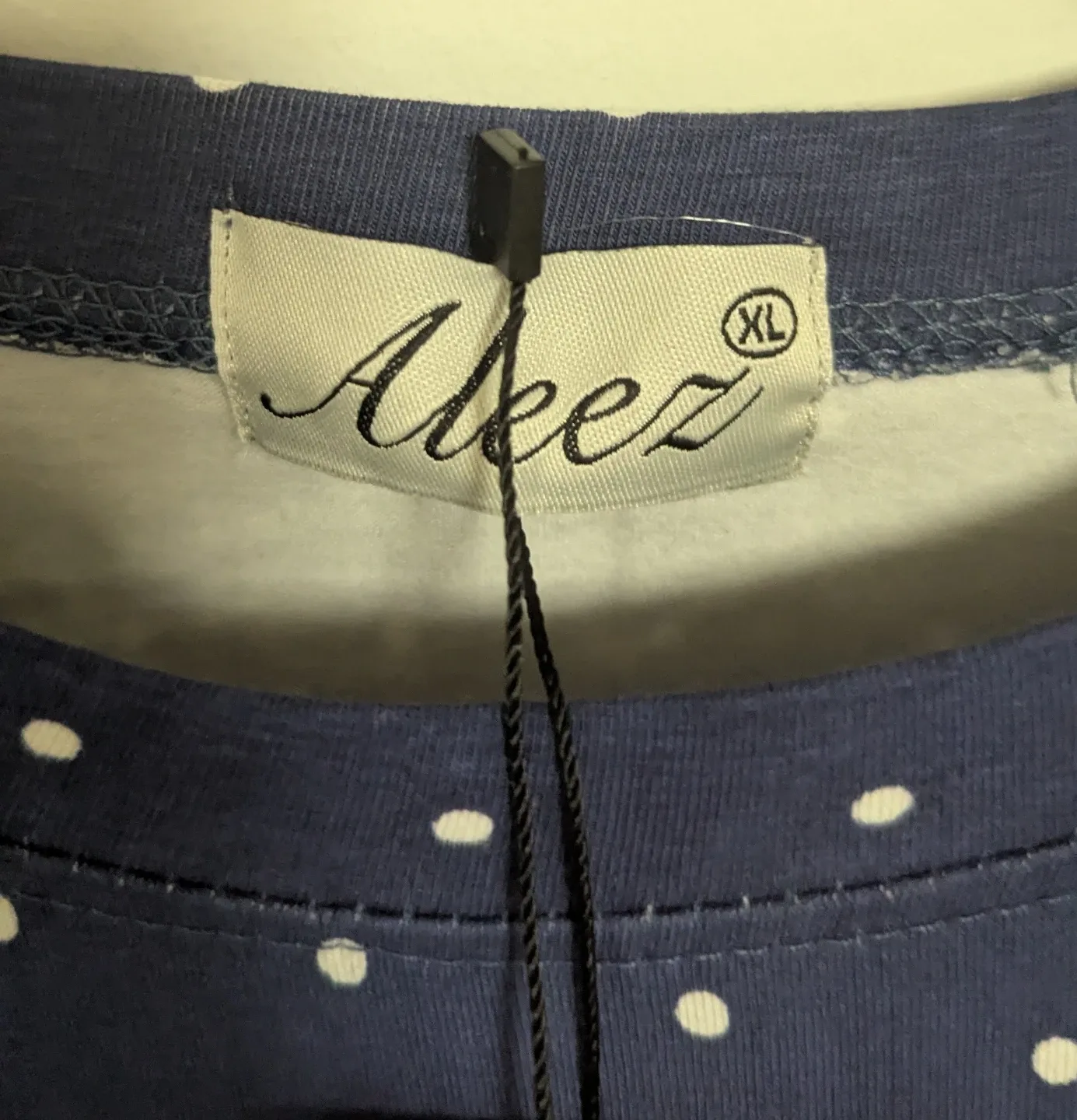 Brand New Akeez Winnie the Pooh Pajama Set - Women's X-Large image indicator(2)