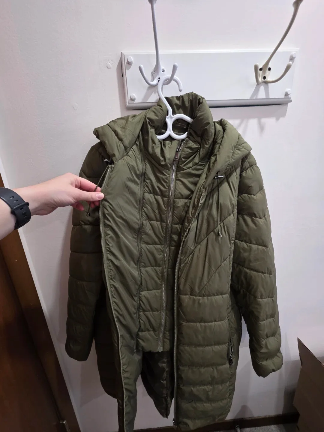 Women’s Winter Puffer Jacket – Size XL image indicator(3)