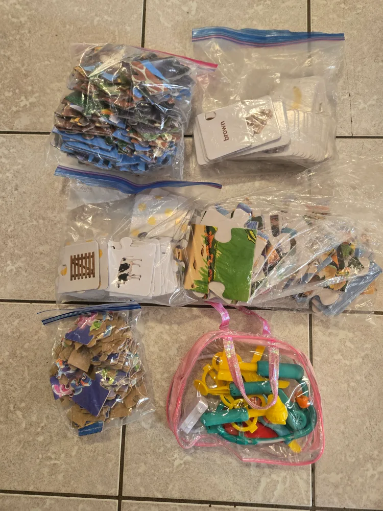 Mixed Lot of Toys, Puzzles, and Accessories image indicator(2)
