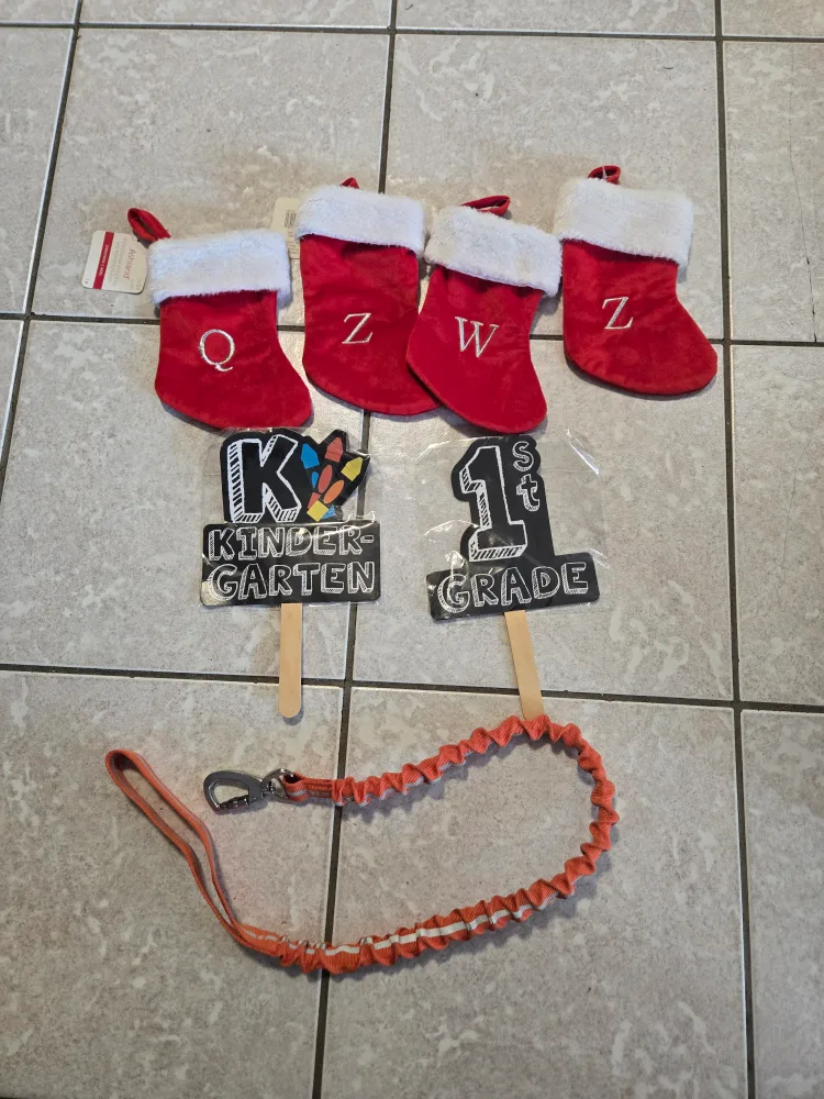 Mixed Lot of Toys, Puzzles, and Accessories image indicator(5)