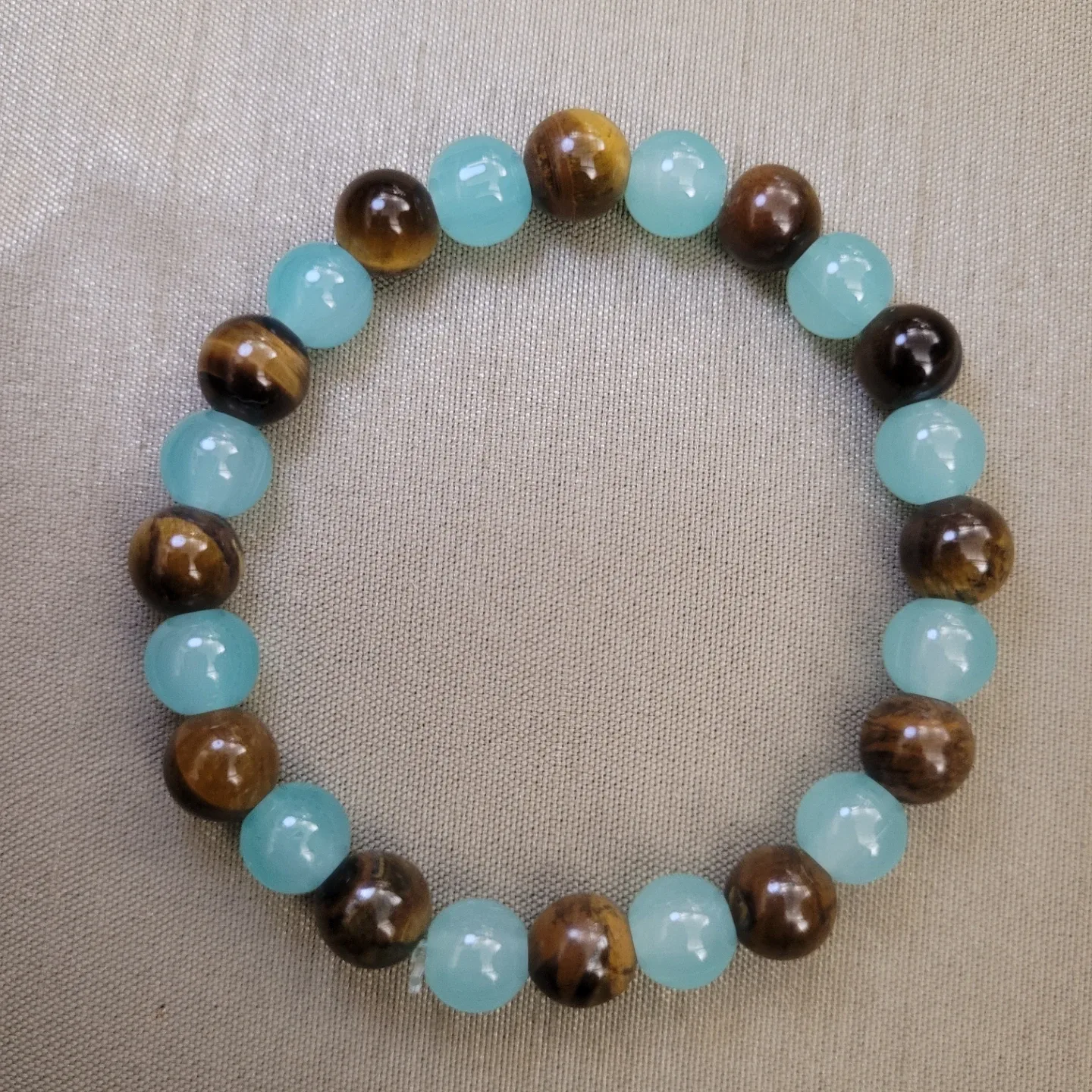 Beautiful Stretch Beaded Bracelet Brand New without Tags image indicator(2)