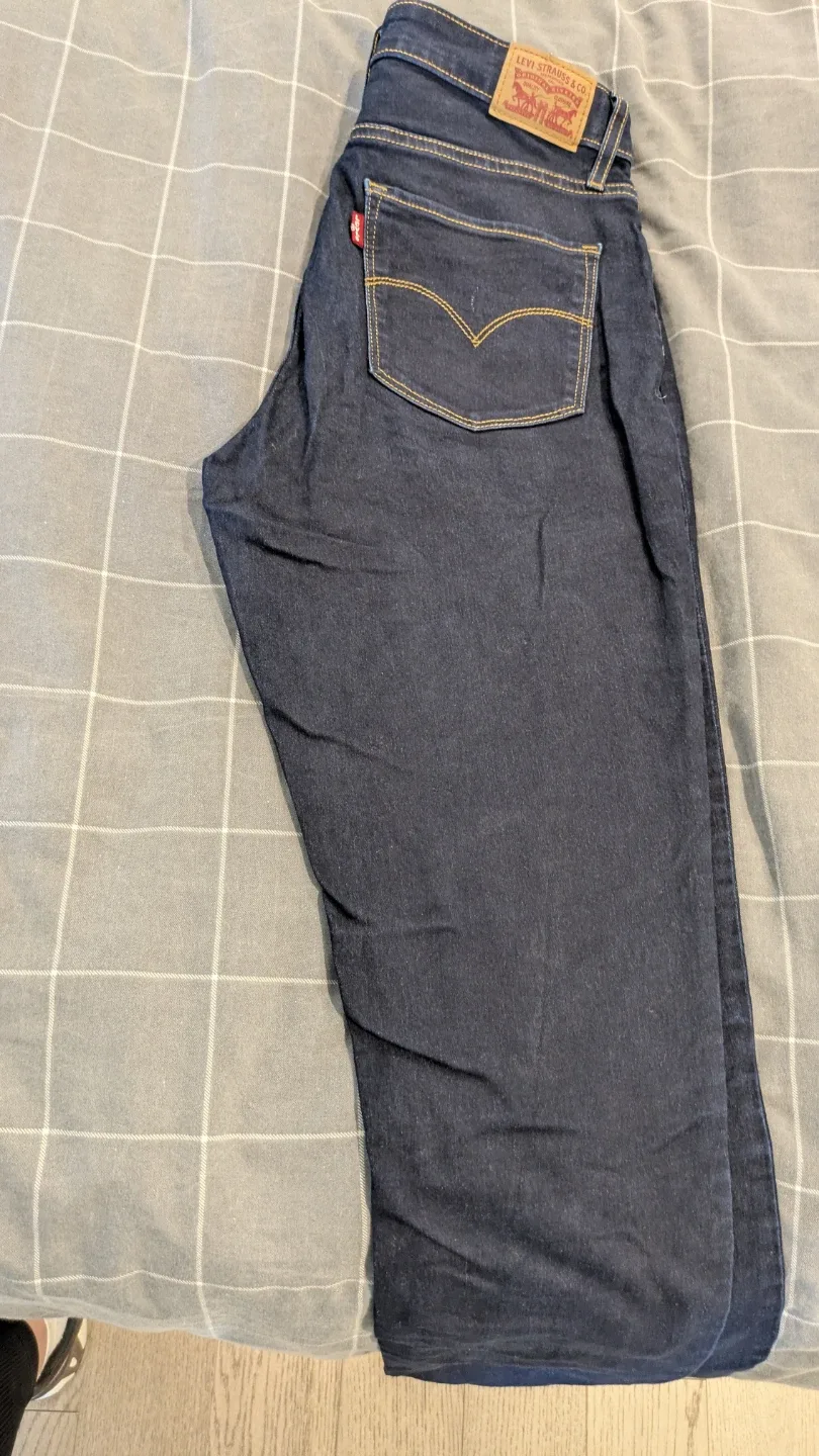 Levi's 721 High Rise Skinny Jeans - Size 30