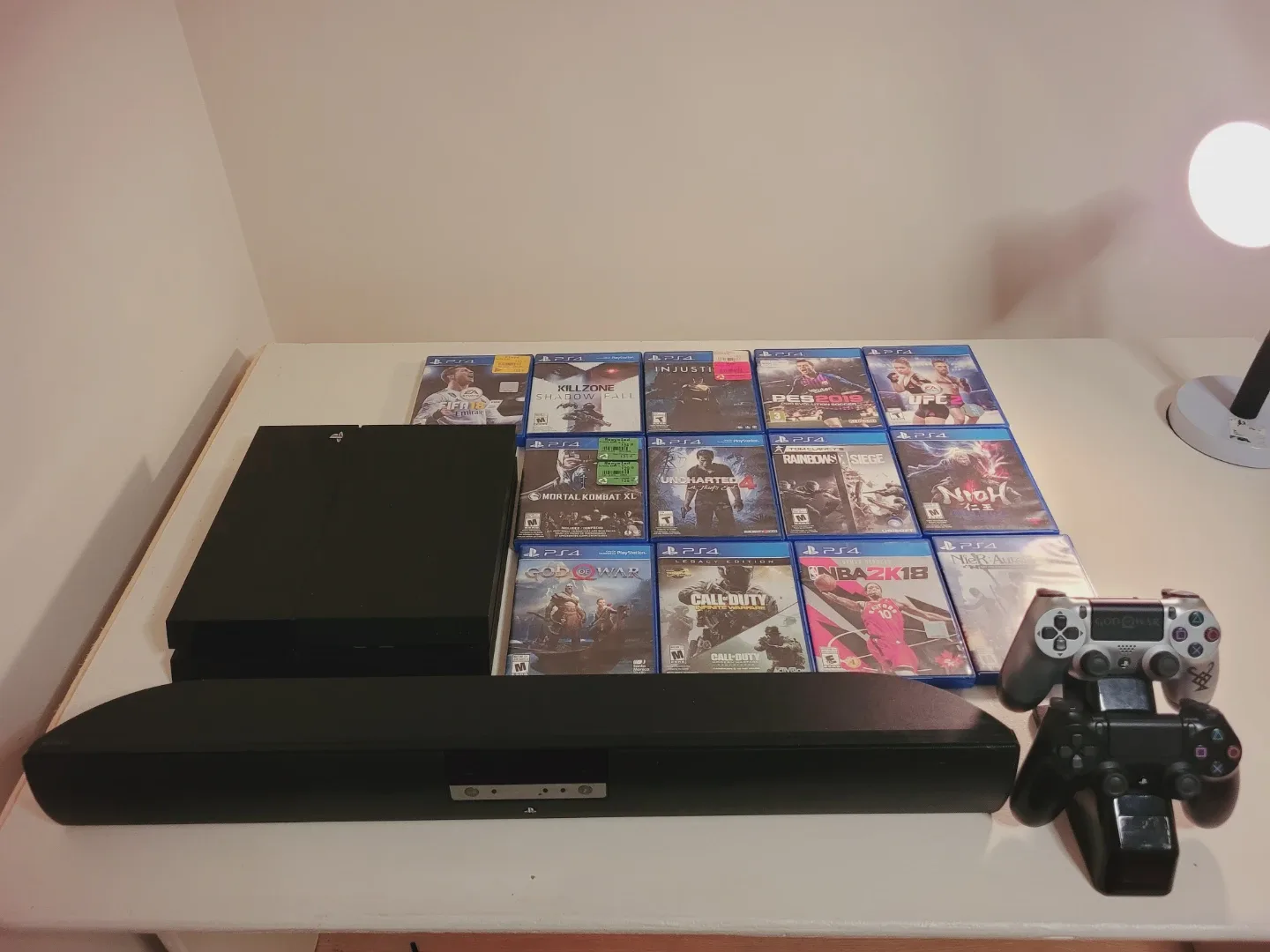 PS4 Console, Games & Controllers BUNDLE image indicator(3)