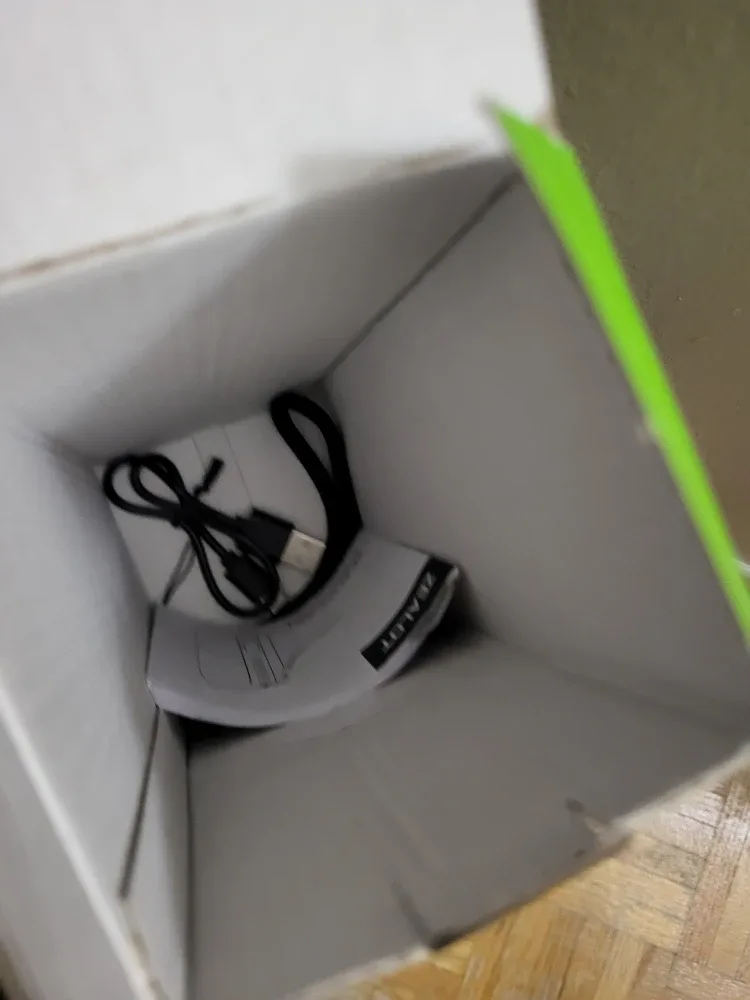 ZEALOT S51 Portable Wireless Speaker - Like New! image indicator(4)