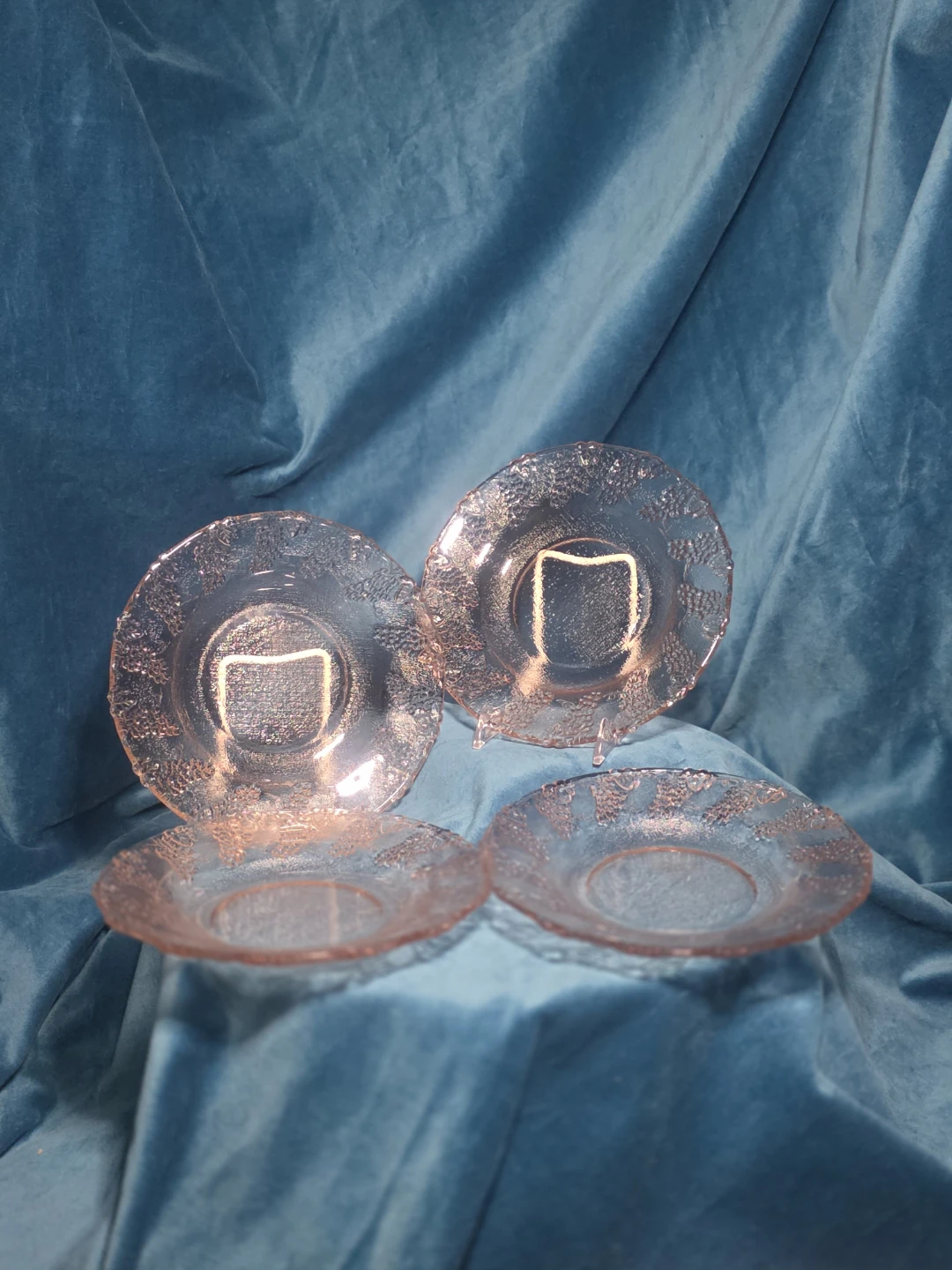 Pink Indiana Glass Harvest Grape Plates (Set of 4)