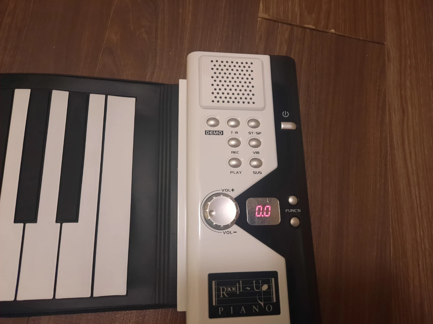 $30 Roll Up Piano - photo 3
