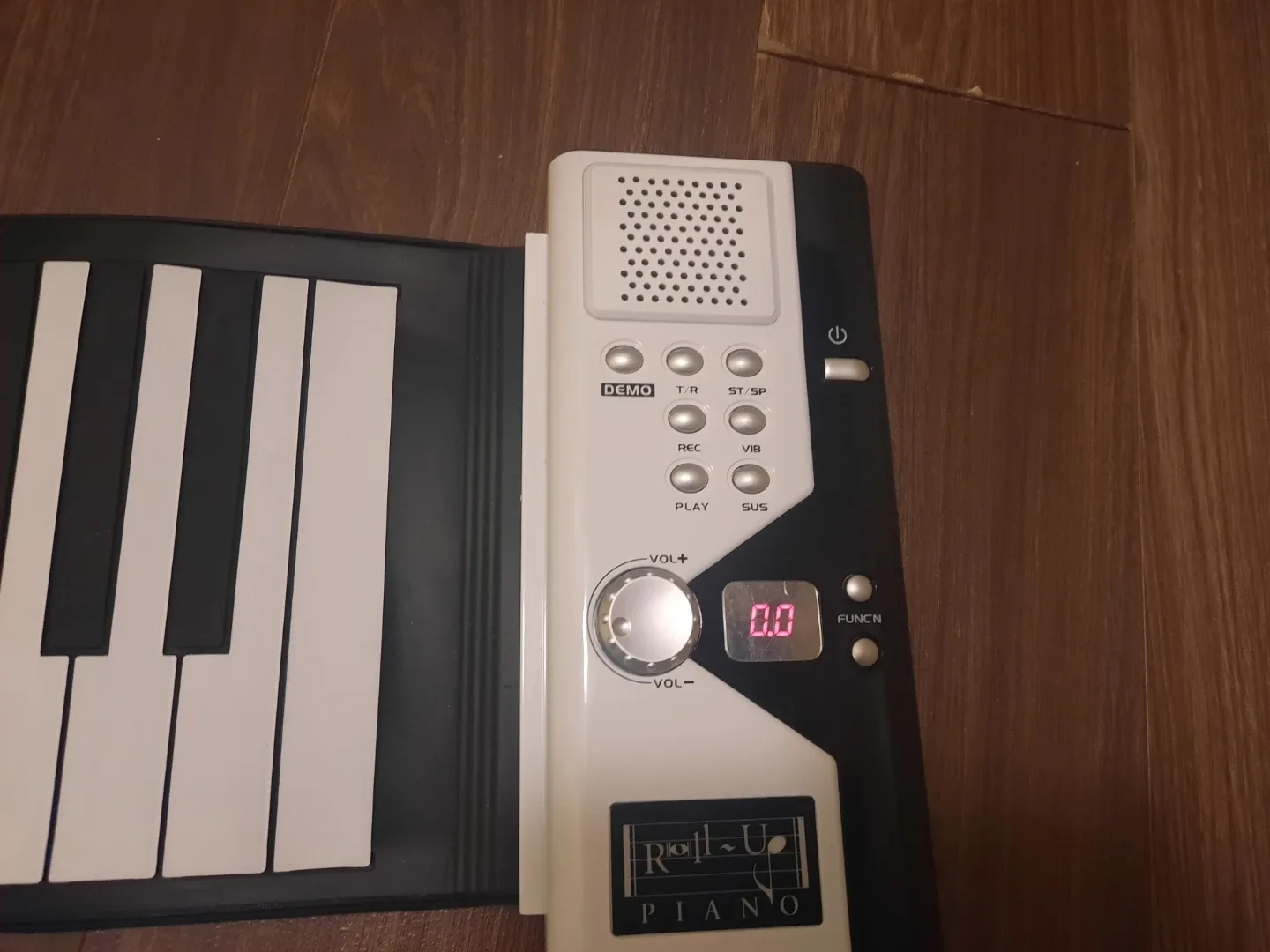 $30 Roll Up Piano image indicator(3)