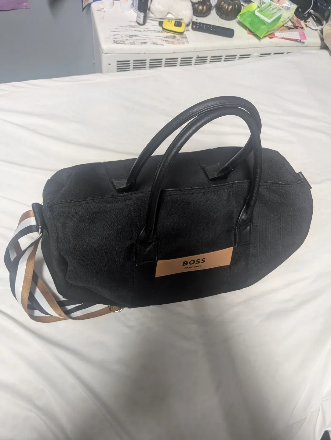 BOSS Parfums Black Duffle Bag image indicator(3)