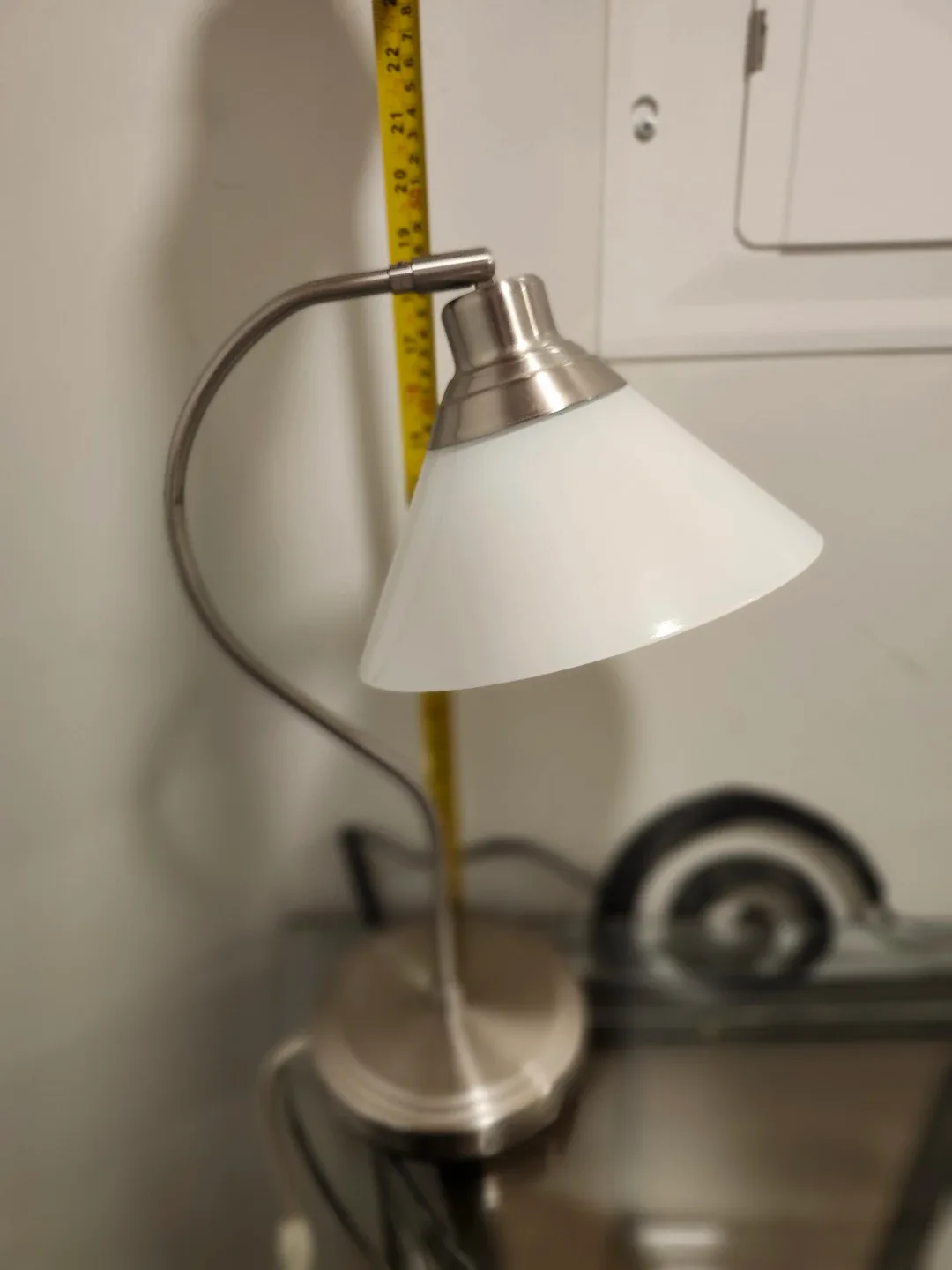 🥕Desk Lamp with White Shade image indicator(2)