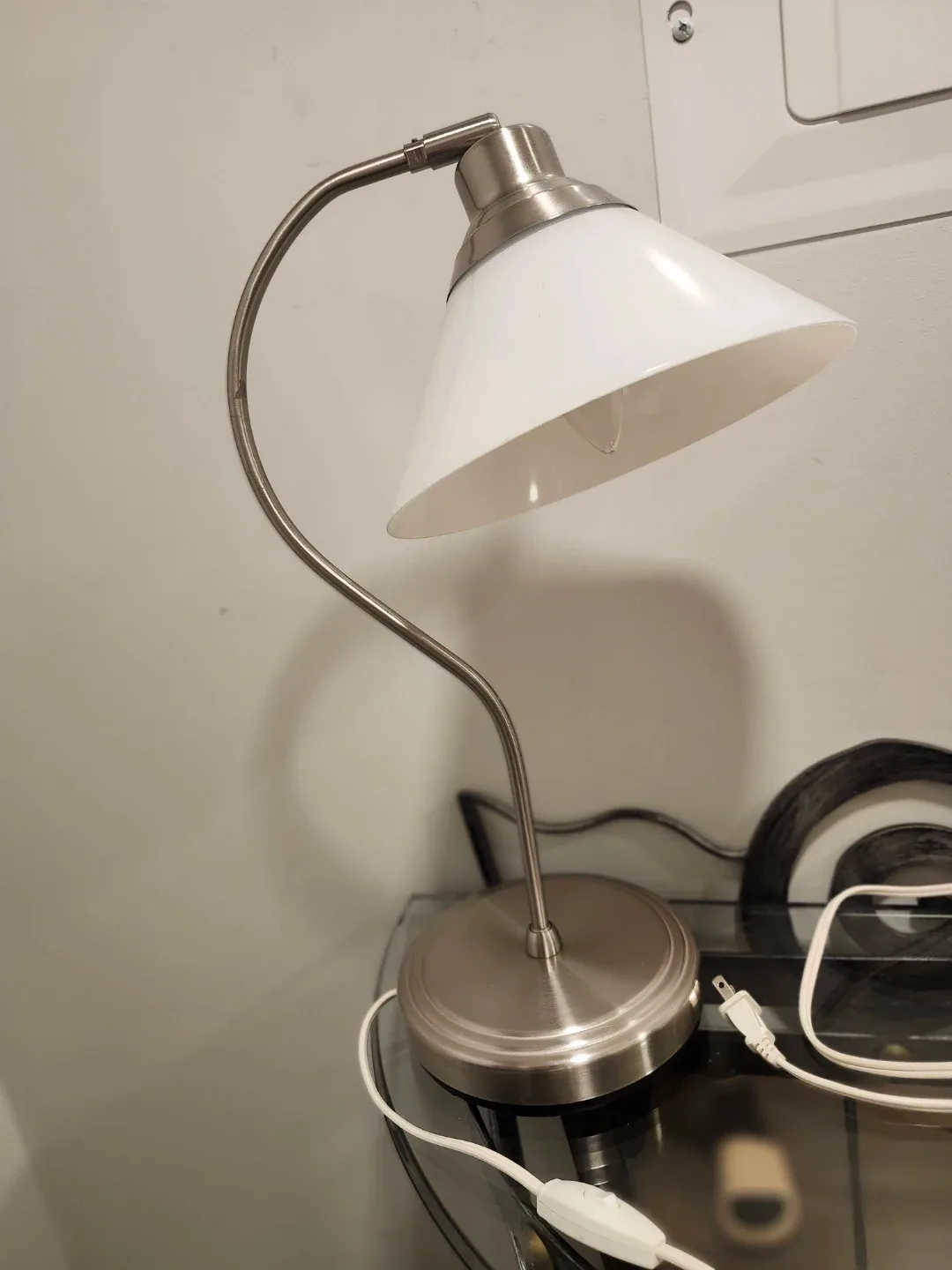 🥕Desk Lamp with White Shade image indicator(3)