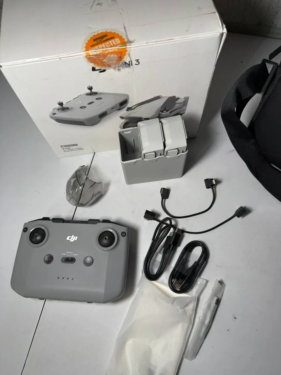 DJI Mini 3 Fly More Combo (DJI RC) Accessories, Missing Parts image indicator(2)