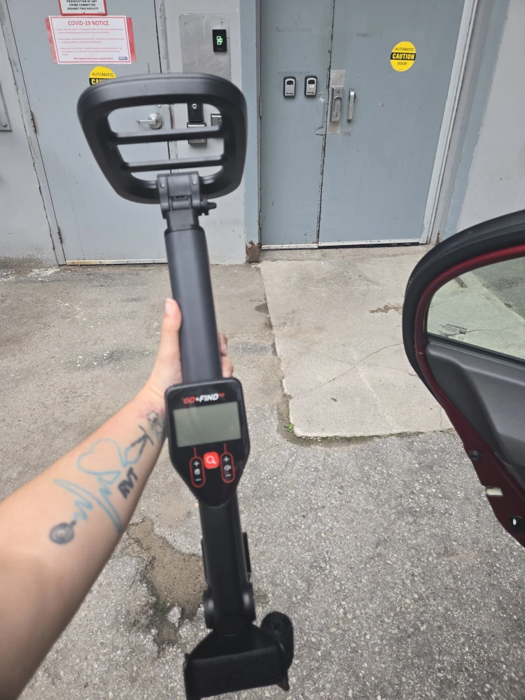 Minelab GO-FIND 22 Metal Detector – Like New - photo 3