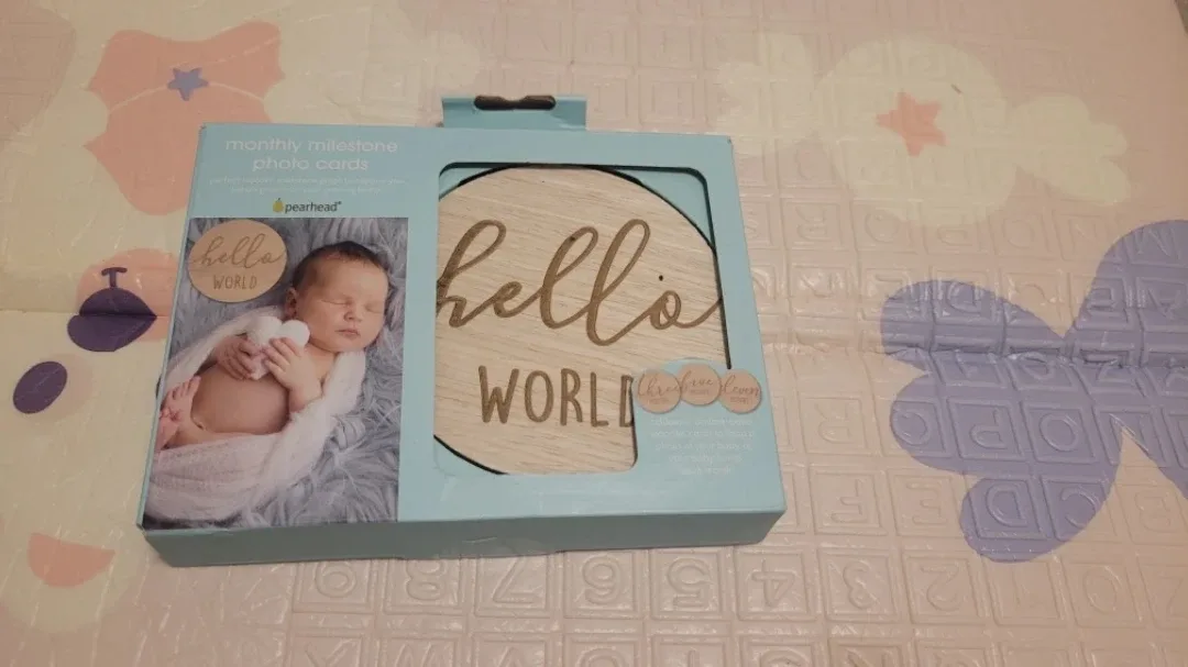 Pearhead Monthly Milestone Photo Cards - New image indicator(2)