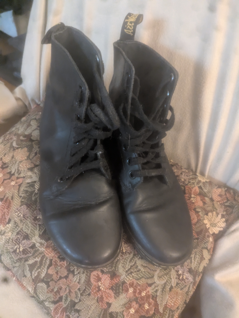 Dr. Martens Black Boots - US Size 8 - photo 4
