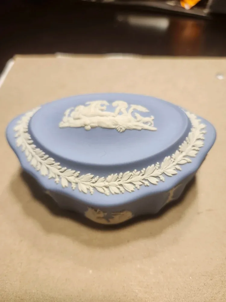 Wedgwood Jasperware Blue Trinket Box image indicator(2)