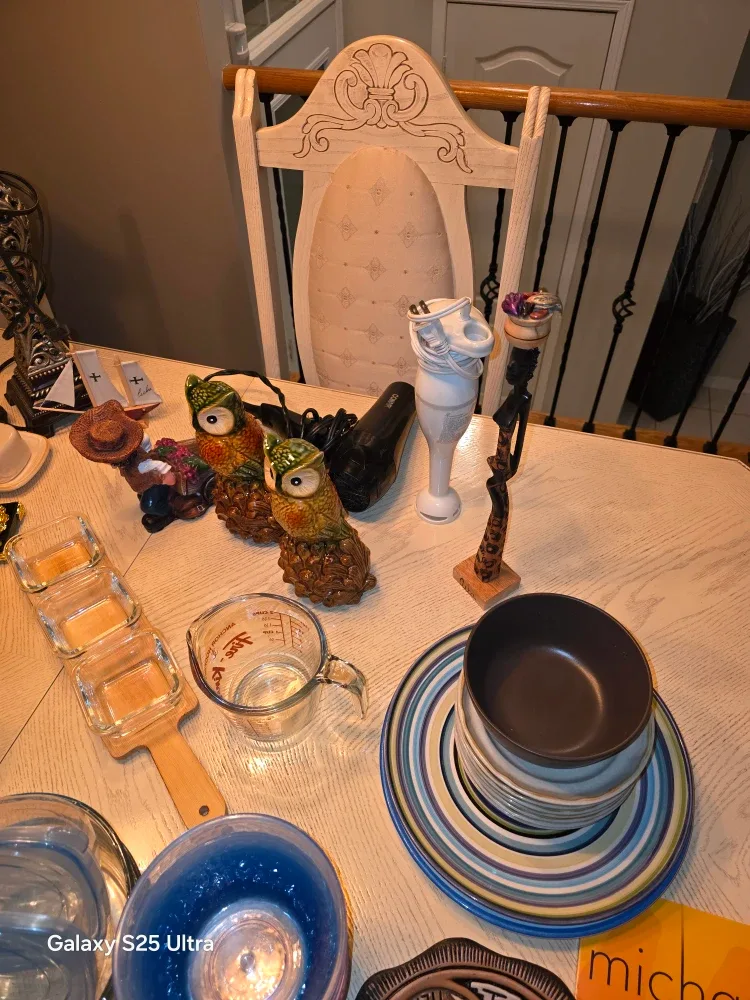 Mixed Lot of Kitchenware & Home Decor