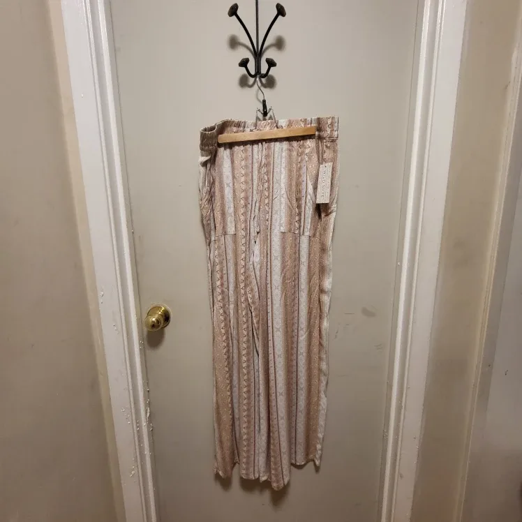 New Wild Skye L/G Wide Leg Pants - With Tags