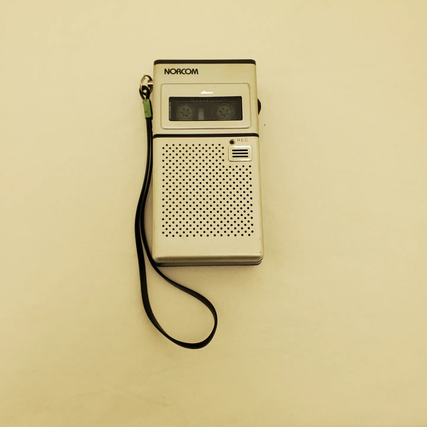 Vintage Norcom Cassette Recorder 🥕 image indicator(2)