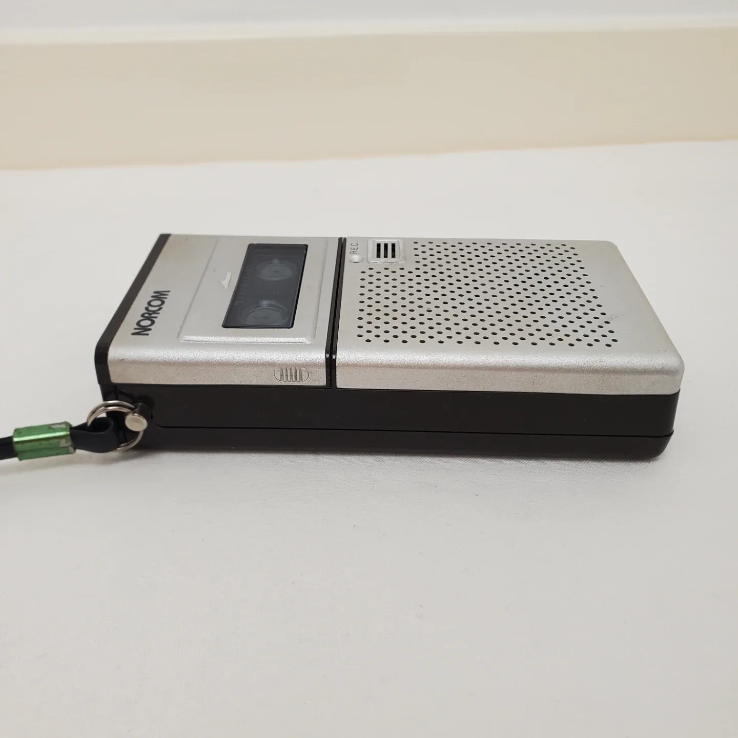Vintage Norcom Cassette Recorder 🥕 image indicator(5)