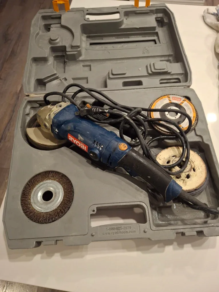 Ryobi Angle Grinder with Case