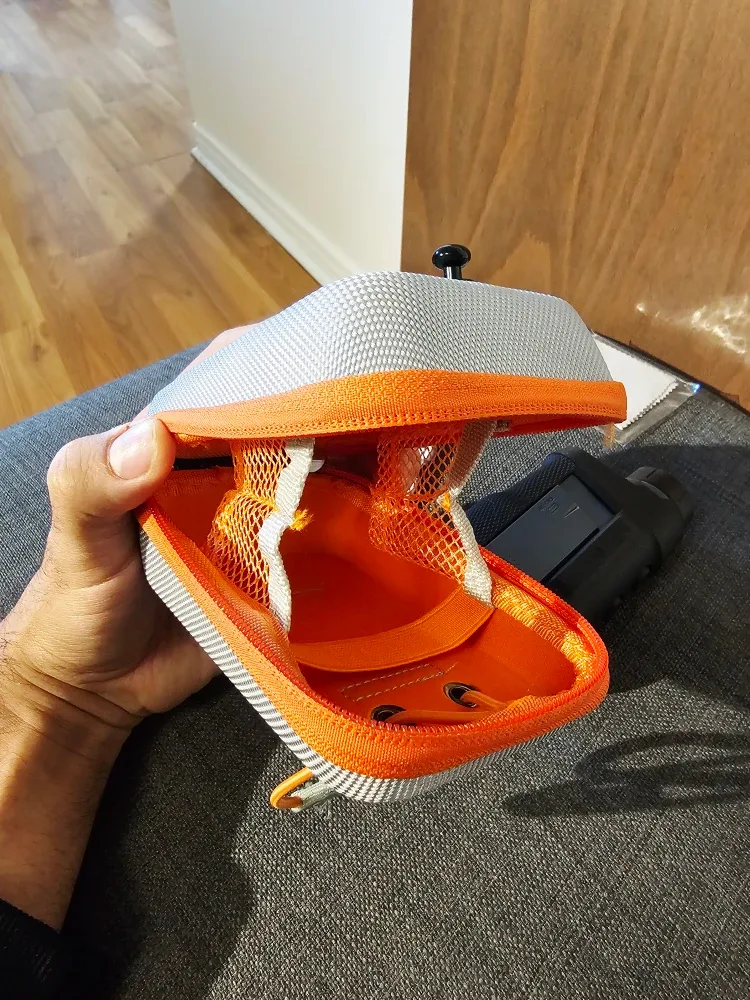 Mileseey Golf Laser Rangefinder with Case image indicator(8)